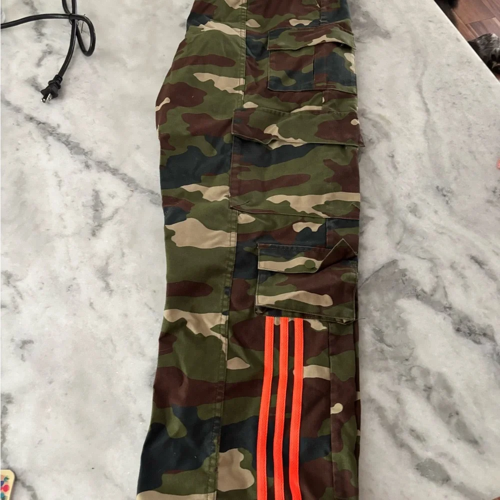 Adidas X IVY PARK Men's Camouflage Cargo Pants with Orange Accents - Picture 2 of 8